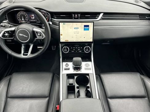 Certified 2024 Jaguar XF R-Dynamic SE AWD/4WD image 12