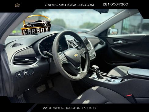 Used 2022 Chevrolet Malibu LS FWD image 12