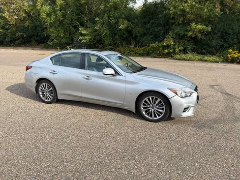 Used 2018 INFINITI Q50 Luxe w/ Sensory Package (Luxe) AWD/4WD image 15