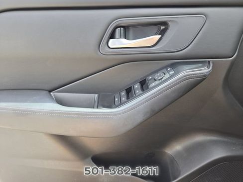Certified 2026 Nissan Rogue SV w/ Cold Weather Package FWD image 31