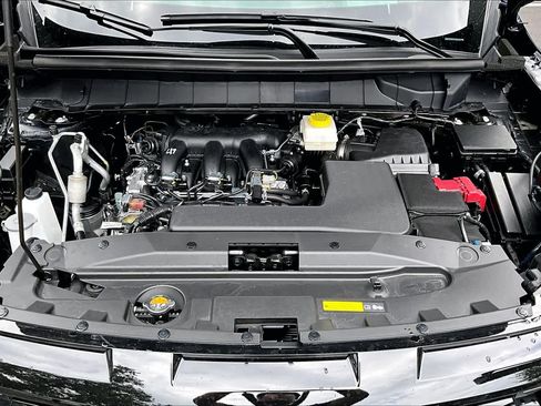 New 2026 Nissan Pathfinder Platinum FWD image 16