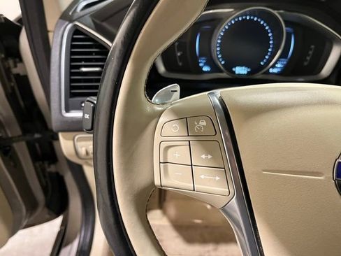 Used 2015 Volvo XC60 T6 Platinum w/ Climate Package image 25