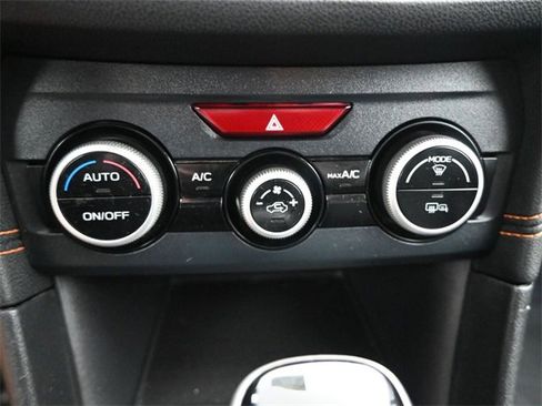 Used 2019 Subaru Crosstrek 2.0i Limited w/ Moonroof Package w/Navigation image 16