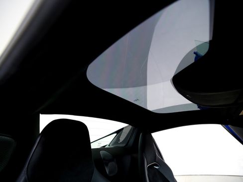 Used 2025 McLaren Artura Spider image 22