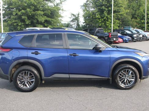 Used 2023 Nissan Rogue S AWD/4WD image 8