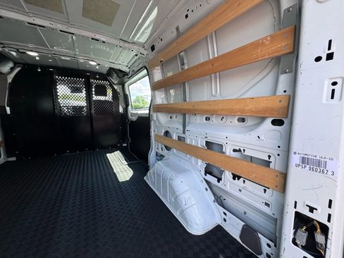 Used 2023 Ford Transit 250 Low Roof w/ Exterior Upgrade Package image 19