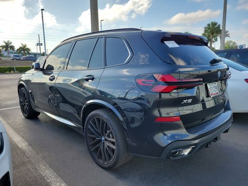 Certified 2026 BMW X5 sDrive40i w/ Executive Package RWD image 4