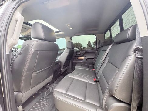 Used 2018 Chevrolet Silverado 1500 LTZ w/ Texas Edition AWD/4WD image 7