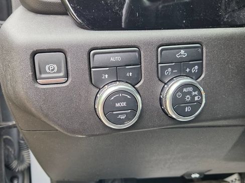 Used 2024 GMC Sierra 1500 Elevation AWD/4WD image 16