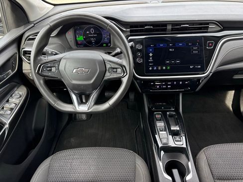 Used 2023 Chevrolet Bolt EUV LT FWD image 5