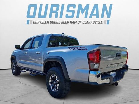 Used 2019 Toyota Tacoma TRD Off-Road RWD image 4