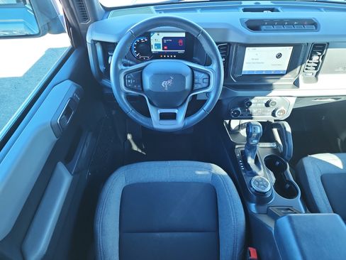 Used 2022 Ford Bronco Big Bend w/ Sasquatch Package image 12