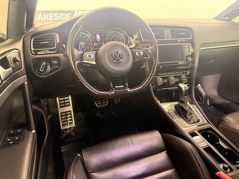 Used 2017 Volkswagen Golf R 4-Door AWD/4WD image 22