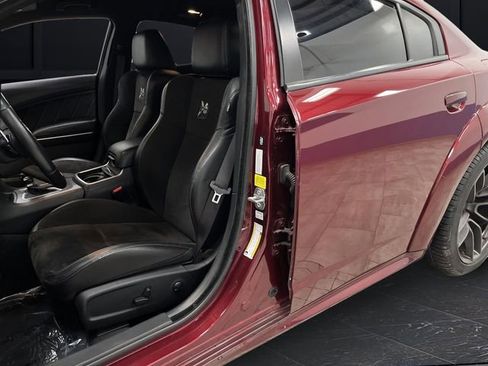Used 2022 Dodge Charger Scat Pack image 4
