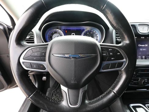 Used 2021 Chrysler 300 Touring L RWD image 15