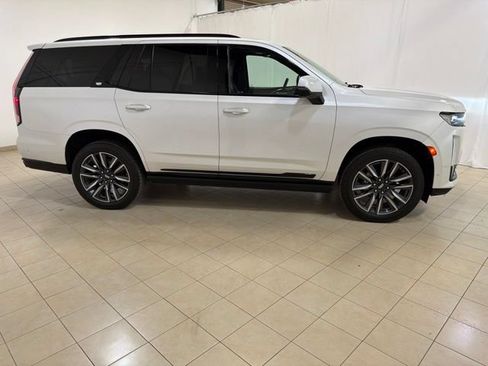 Used 2021 Cadillac Escalade Sport Platinum w/ Heavy-Duty Trailer Package AWD/4WD image 7