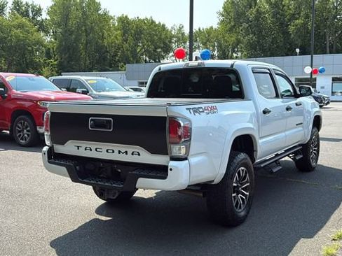 Certified 2023 Toyota Tacoma TRD Sport w/ TRD Premium Sport Package AWD/4WD image 5