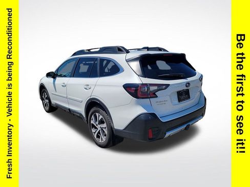 Used 2022 Subaru Outback Limited XT AWD/4WD image 3