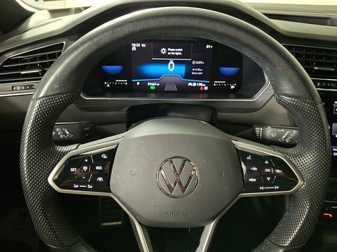 Used 2022 Volkswagen Tiguan SE R-Line AWD/4WD image 19