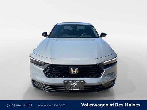 Used 2025 Honda Accord Sport image 7