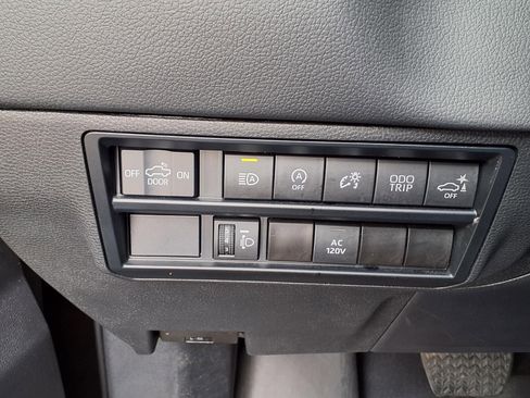 Used 2023 Toyota Tundra Limited w/ Power Package AWD/4WD image 22