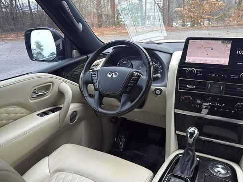 Used 2023 INFINITI QX80 Sensory w/ All-Season Package image 13