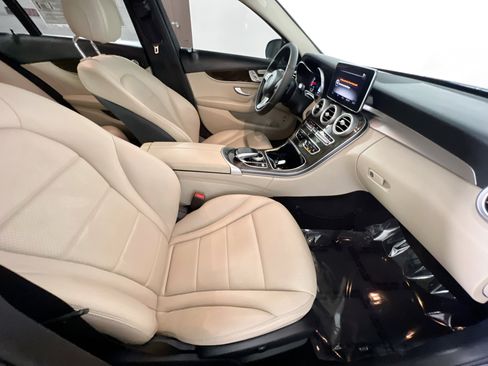 Used 2015 Mercedes-Benz C 300 4MATIC Sedan image 31