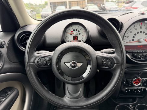 Used 2013 MINI Cooper Countryman FWD image 17