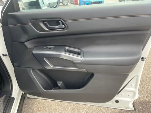 Used 2024 Nissan Pathfinder Rock Creek AWD/4WD image 41