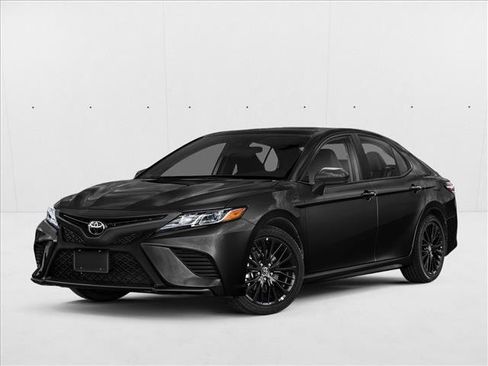 Used 2020 Toyota Camry SE FWD image 1
