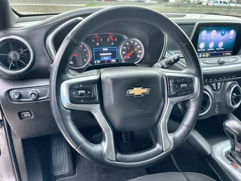 Used 2020 Chevrolet Blazer LT image 17