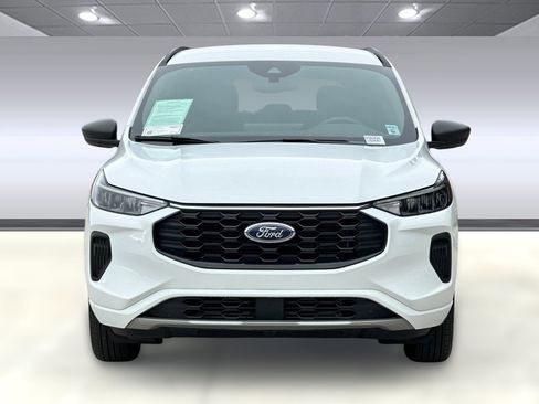 Used 2023 Ford Escape ST-Line w/ Tech Pack #1 image 5