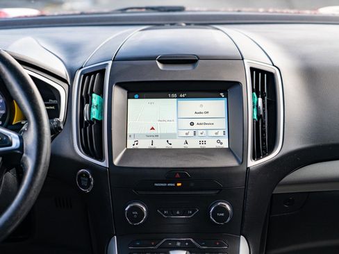 Used 2018 Ford Edge SEL w/ Equipment Group 201A image 21