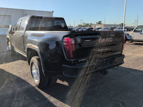 Used 2025 GMC Sierra 3500 Denali w/ Denali Reserve Package AWD/4WD image 2
