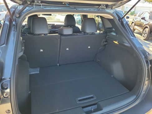 New 2026 Nissan Kicks SR w/ SR Premium Package FWD image 3