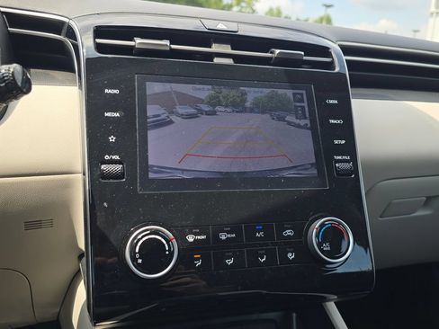 Used 2023 Hyundai Tucson SE w/ Cargo Package AWD/4WD image 17
