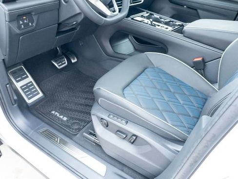 New 2026 Volkswagen Atlas Cross Sport SEL Premium R-Line AWD/4WD image 29