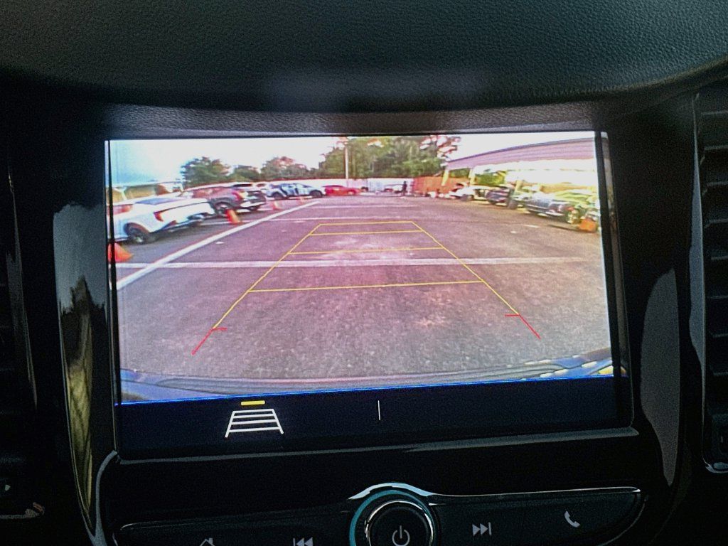 Used 2020 Chevrolet Trax Premier FWD image 10