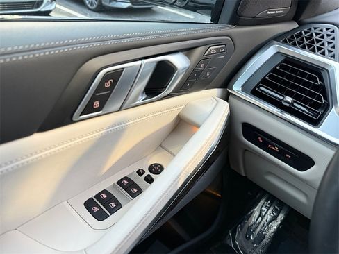 Certified 2025 BMW X6 M60i image 29