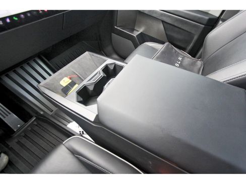 Used 2025 Tesla Cybertruck Cyberbeast AWD/4WD image 24