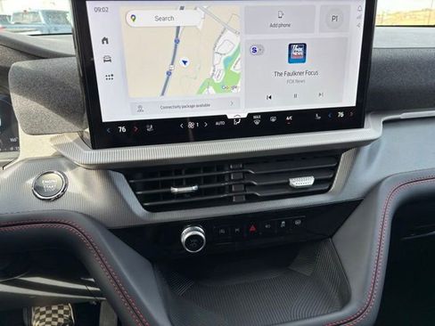 New 2026 Ford Explorer ST-Line w/ ST-Line Street Pack image 28