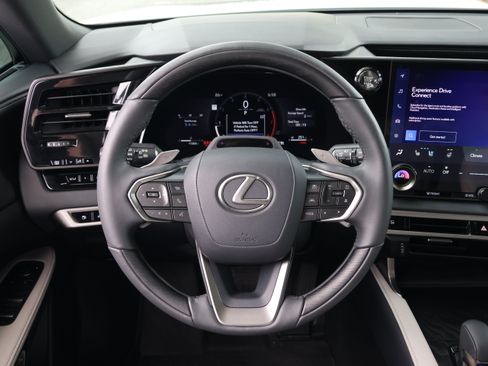 Used 2025 Lexus RX 350 Premium w/ Convenience Package AWD/4WD image 17