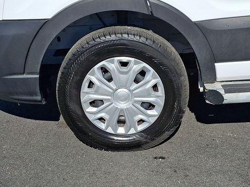 Used 2025 Ford Transit 250 Low Roof w/ Exterior Upgrade Package RWD image 9