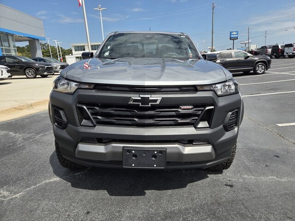 Used 2026 Chevrolet Colorado Trail Boss AWD/4WD image 9