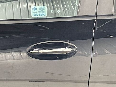 Used 2023 Buick Encore GX Select image 18