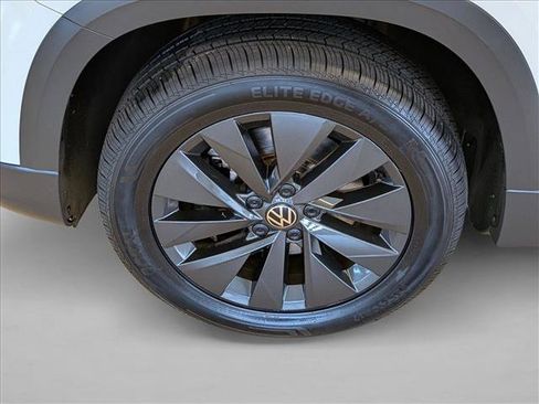 Used 2022 Volkswagen Taos S AWD/4WD image 26