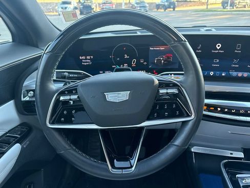 Used 2024 Cadillac Lyriq Sport AWD/4WD image 13