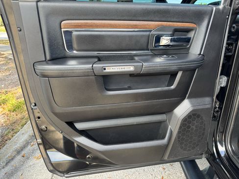 Used 2017 RAM 2500 Laramie w/ Sport Appearance Group image 45