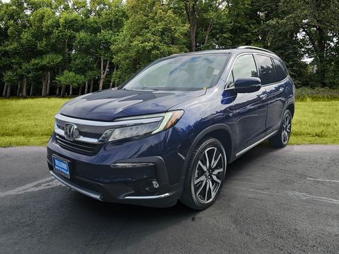 Used 2020 Honda Pilot Touring image 3