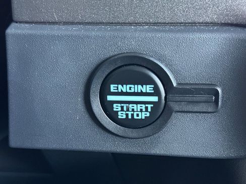 Certified 2025 Ford Bronco Badlands AWD/4WD image 22